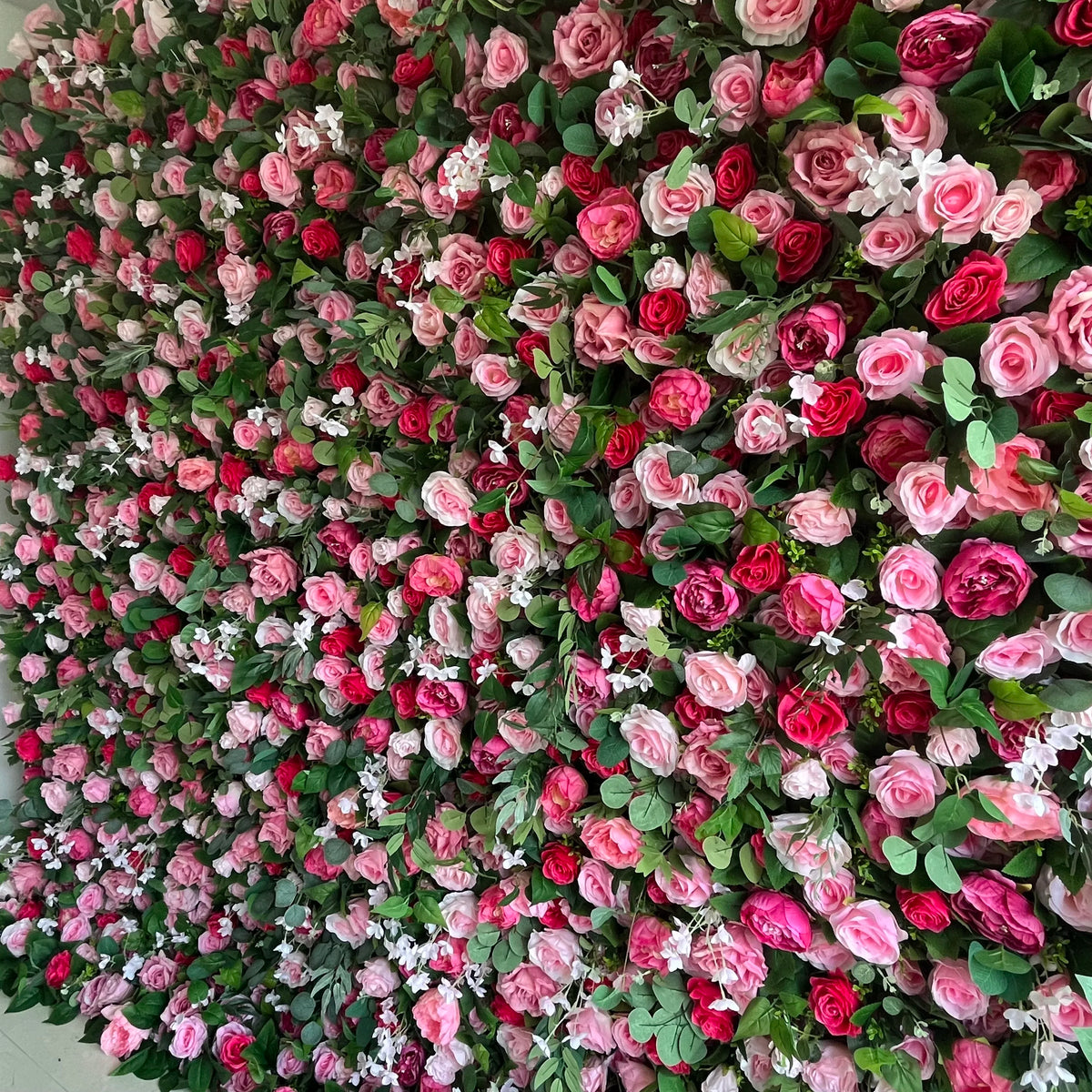 SPR Customized Handmade European High Quality Wedding Christmas Floral Roll Ombre Artificial Silk Flower Wall Rose Backdrop