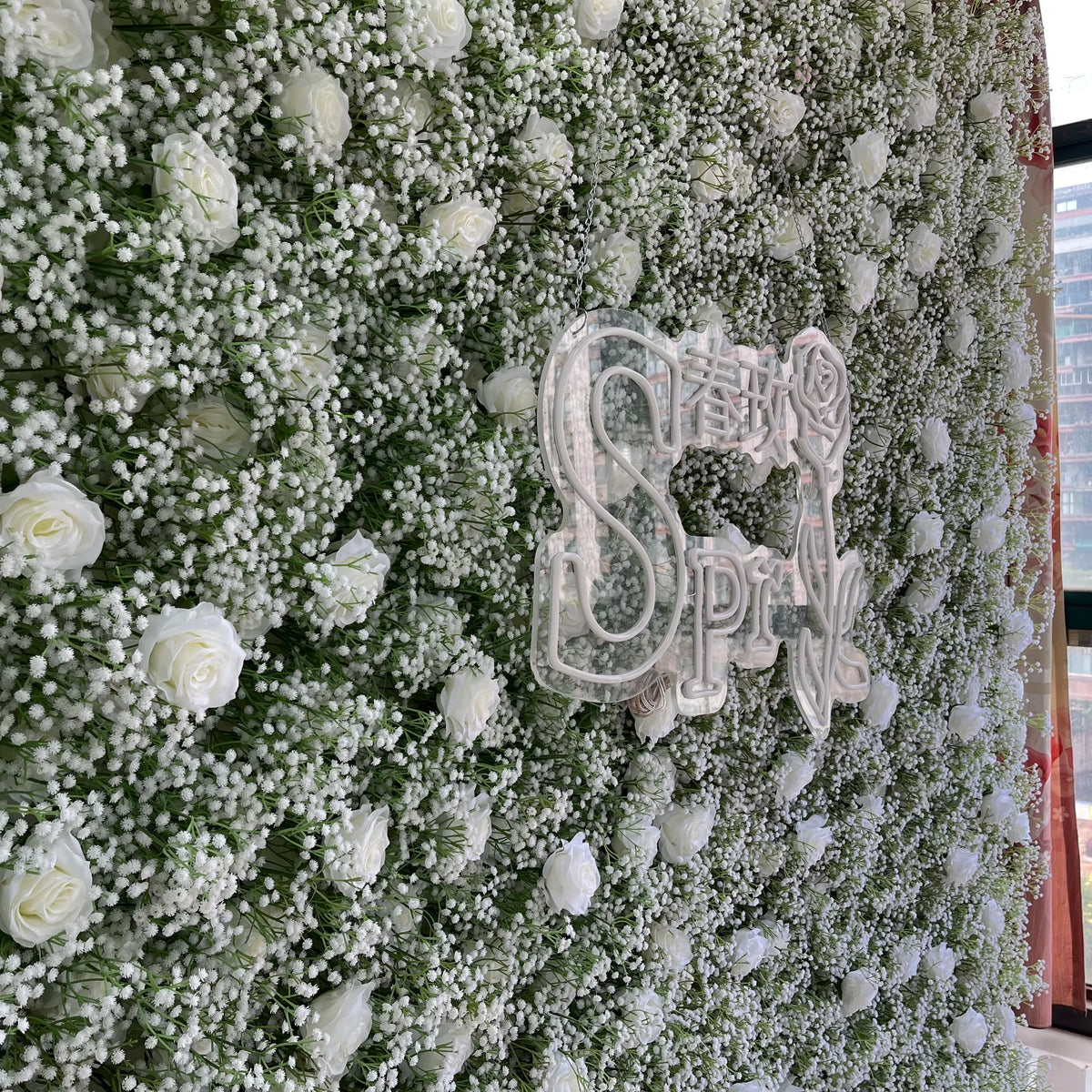 SPR Wholesale Custom White Baby Breath Wedding Rose Supplies Decoration Rose Backdrop Silk Artificial Decorative Flower Wall